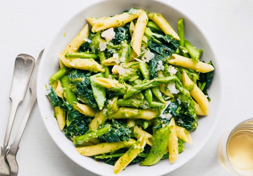 Pasta Primavera with Asparagus, Peas & Kale